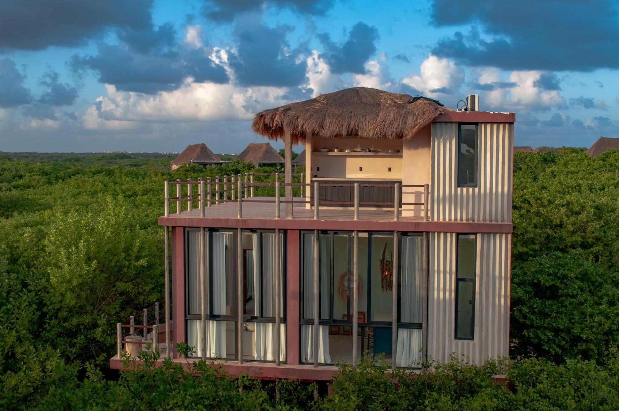 Caiman Habitat Beach, By Ahau Collection Hotel