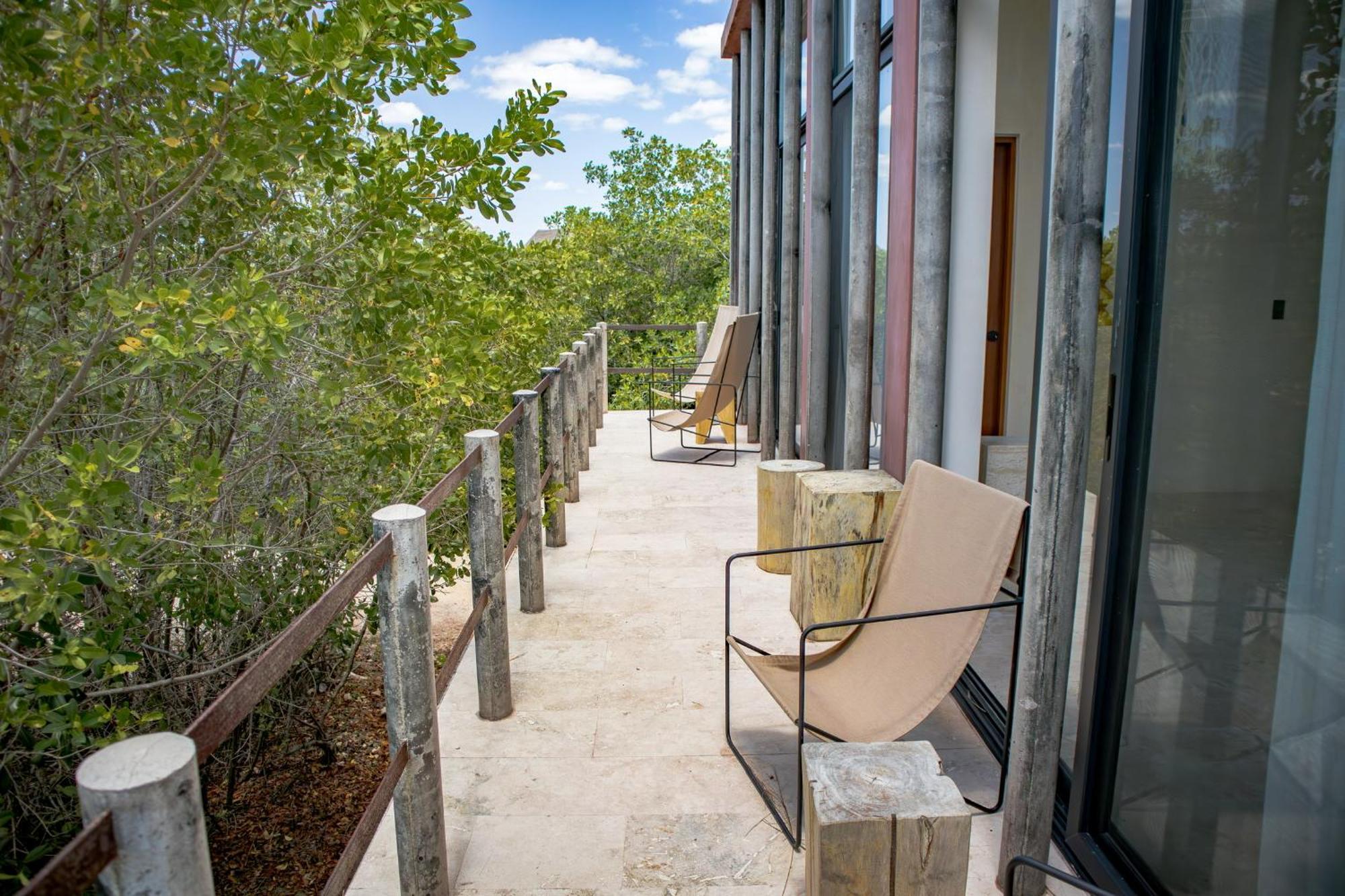 Caiman Habitat Beach, By Ahau Collection Hotel